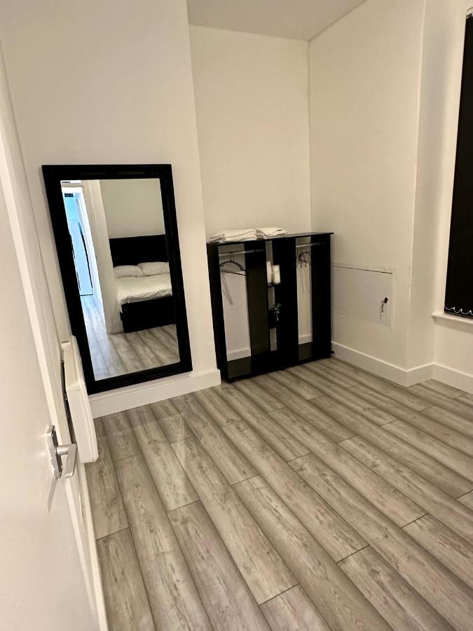 Luton Town Centre Apartment Eksteriør billede